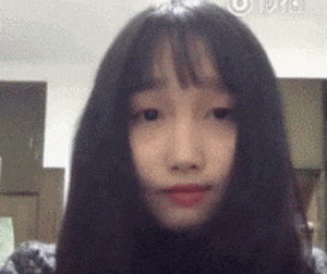 长发遮住脸大的女人，建议以后再不要撩头发了