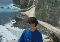 猴哥：你这眼镜有点帅，我就顺走了哈