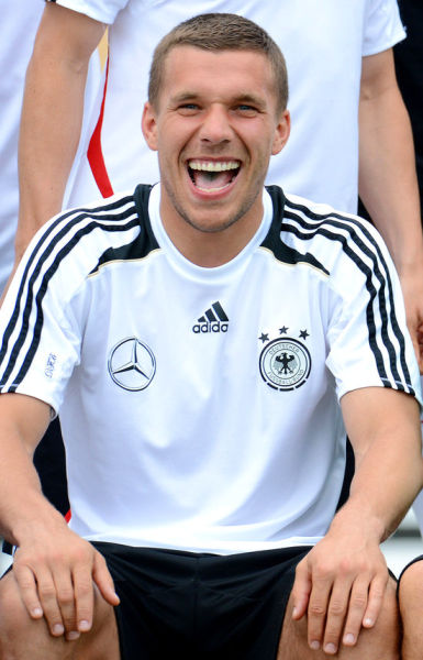 波多尔斯基充满感染力的大笑照片