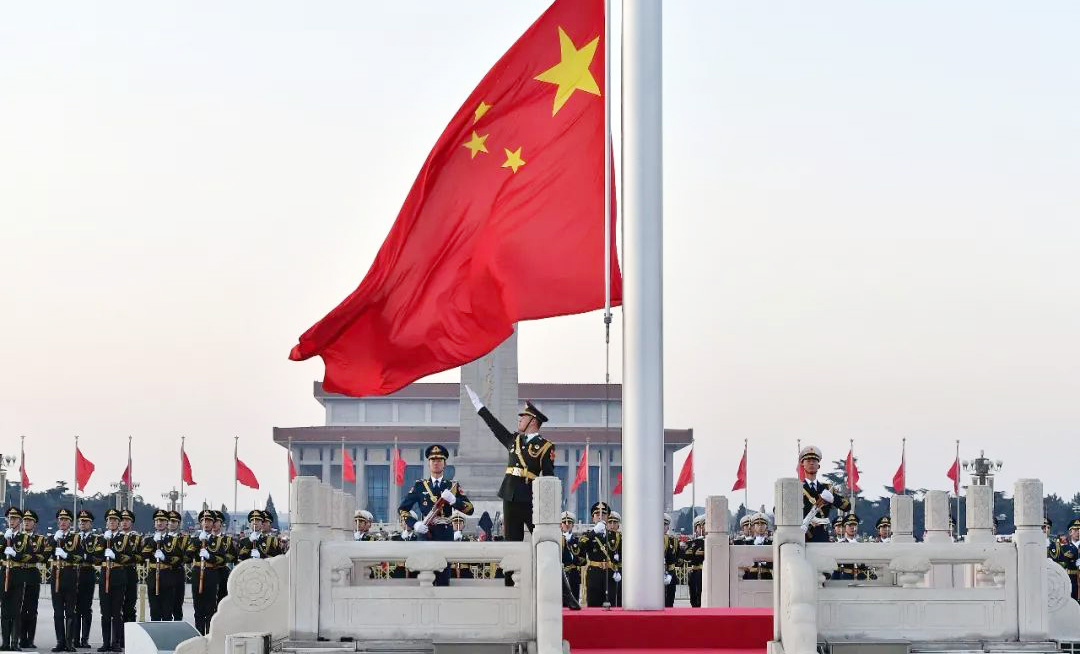 天安门广场上的升旗仪式