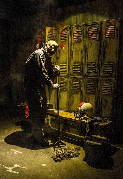 恐怖鬼屋里的恐怖老人