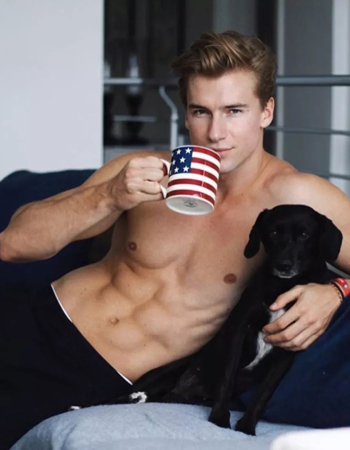 非常深情有型的外国美男