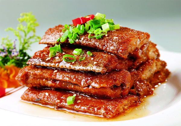 香味扑鼻的红烧鱼块