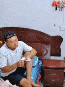 姜还是老的辣，遇见这样的老婆，想藏点私房钱太难了