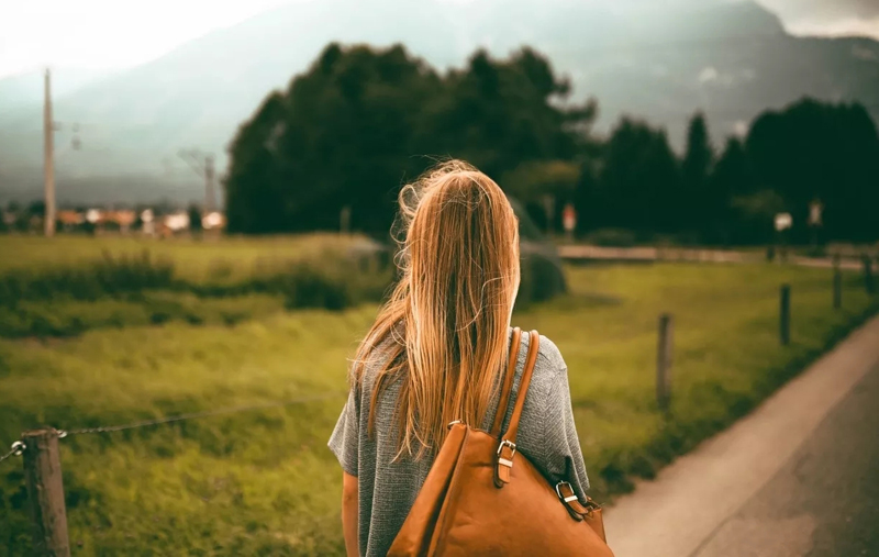 收拾好心情就出发，去远方看更好的风景